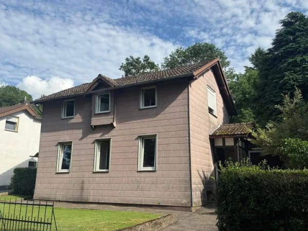 Immobilie in Holzminden -  3-Familienwohnhaus mit Garage in sehr ruhiger Wohnlage von Holzminden - Bild 2