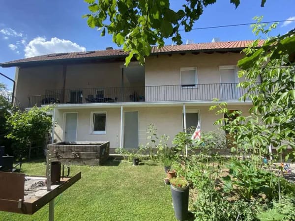 Immobilie in Eußenheim - Gepflegtes Zweifamilienhaus in Eußenheim 
mit Ausbaureserve im Dachgeschoss - Bild 0