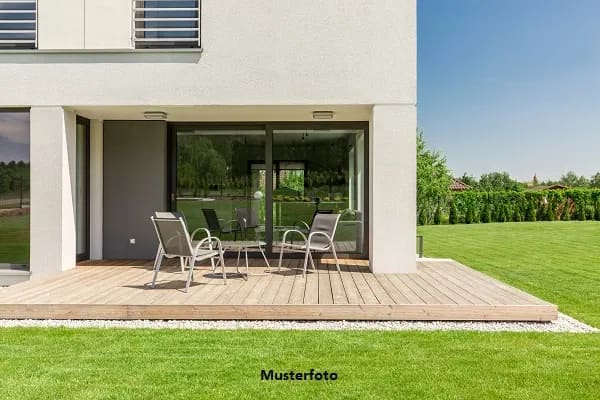 Immobilie in Wittichenau - Kulow - Heimwerkerobjekt! Freistehendes Einfamilienhaus - Bild 0