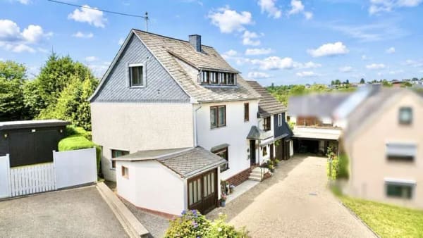 Immobilie in Hachenburg - **Geräumiges Einfamilienhaus mit Potenzial in bevorzugter Lage von Hachenburg** - Bild 3