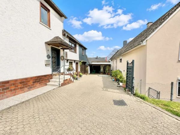 Immobilie in Hachenburg - **Geräumiges Einfamilienhaus mit Potenzial in bevorzugter Lage von Hachenburg** - Bild 4