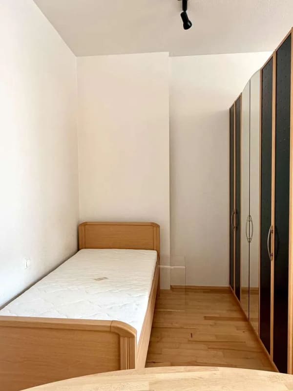 Immobilie in Nürtingen - Helle 1-Zimmer-Wohnung im Erdgeschoss mit Terrasse und Mitnutzung des Gartens - Bild 3