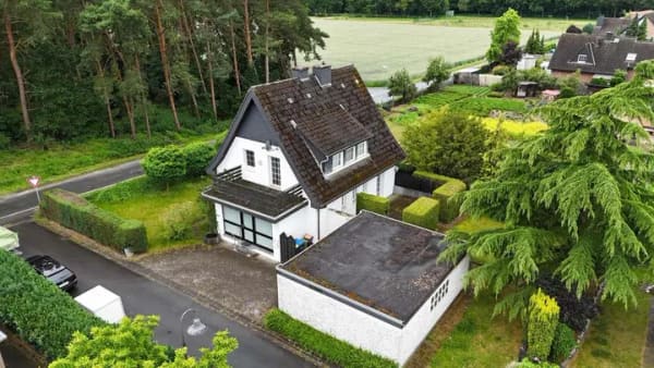 Immobilie in Harsewinkel - Anpacken lohnt sich!
*4303 G Einfamilienhaus in Greffen - Bild 1