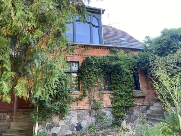 Immobilie in Buckow - Rarität: Einzigartige Villa in Buckow - Bild 1