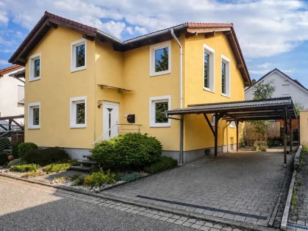 Immobilie in Ubstadt-Weiher - Attraktive Doppelhaushälfte als Kapitalanlage – langjährig zuverlässig vermietet - Bild 1