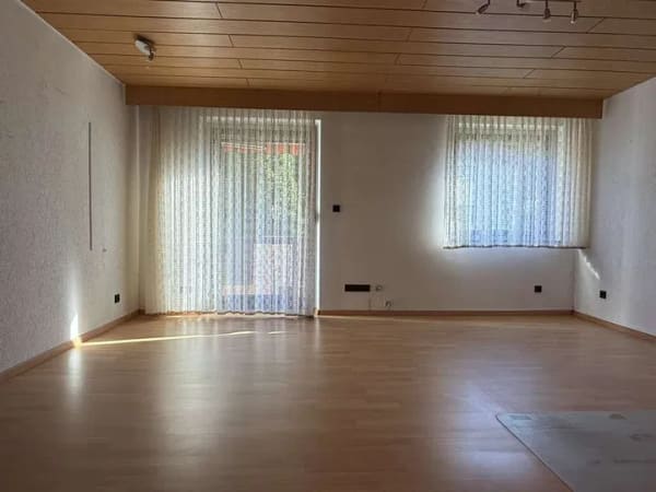 Immobilie in Markgröningen - ++ kleine helle Paarwohnung im 1.OG mit Stellplatz ab sofort ++ - Bild 2