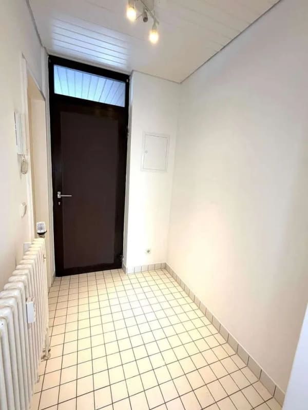 Immobilie in Vaterstetten - Dachterrassenwohnung in zentraler Lage von Baldham mit der Chance zum Kauf unter Verkehrswert! - Bild 1