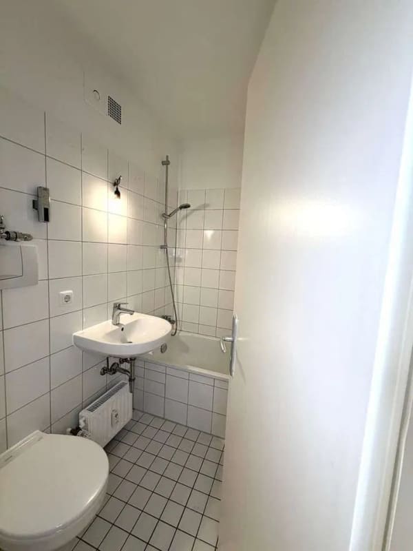 Immobilie in Vaterstetten - Dachterrassenwohnung in zentraler Lage von Baldham mit der Chance zum Kauf unter Verkehrswert! - Bild 4