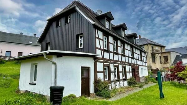 Immobilie in Ellefeld - Wohnen mit historischem Charme - Bild 1