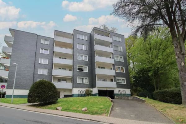 Immobilie in Leverkusen - 
Attraktive Kapitalanlage - zwei Zimmer Wohnung in Leverkusen Lützenkirchen  - Bild 0