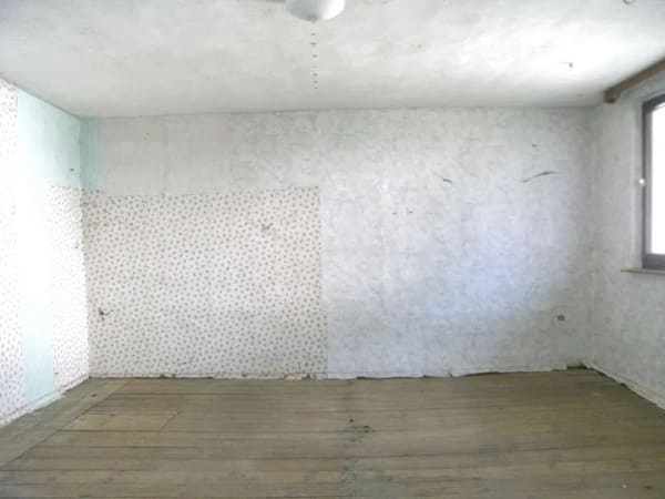Immobilie in Reisbach - Historisches kleines Anwesen - ehemaliges Wohnhaus mit Schmiede, Tankstelle und Nebengebäuden - Bild 3