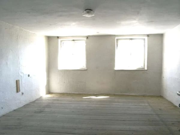Immobilie in Reisbach - Historisches kleines Anwesen - ehemaliges Wohnhaus mit Schmiede, Tankstelle und Nebengebäuden - Bild 4