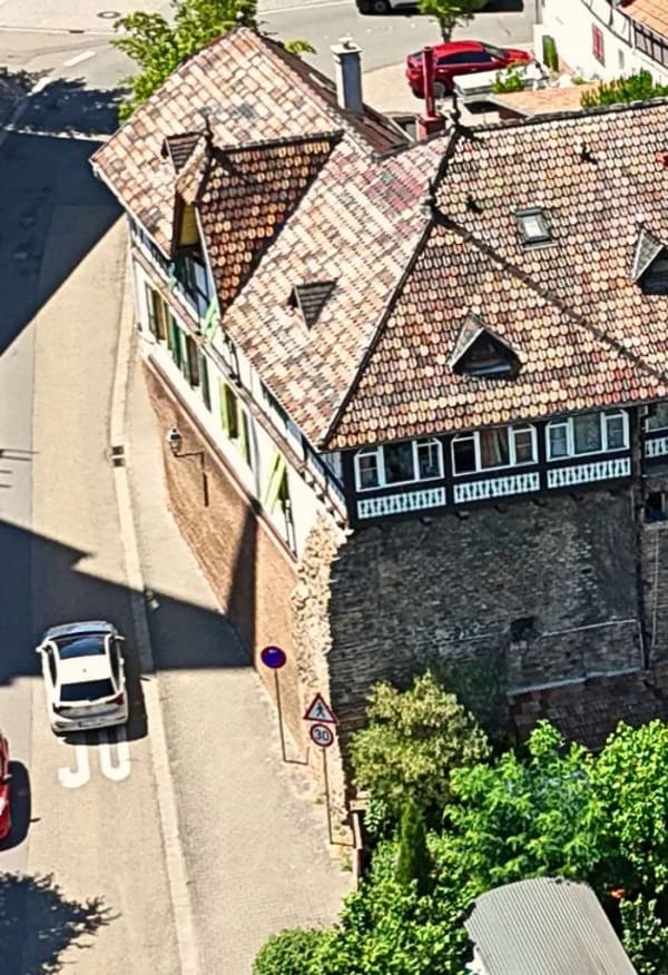 Immobilie in Jockgrim - Historie trifft Weitblick: Einzigartiges Wohnen auf der Stadtmauer mit Rheinebene-Panorama - Bild 4