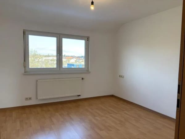 Immobilie in Öhringen - Dachgeschosswohnung in Öhringen - Bild 2