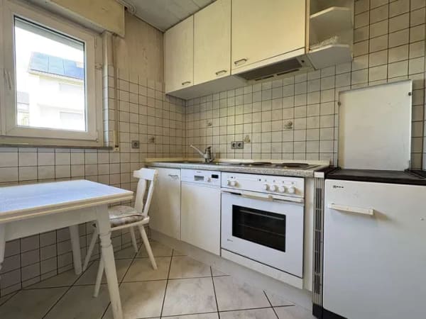 Immobilie in Rechberghausen - Vielseitig nutzbares Zweifamilienhaus mit Garten und zwei Garagen - Bild 4