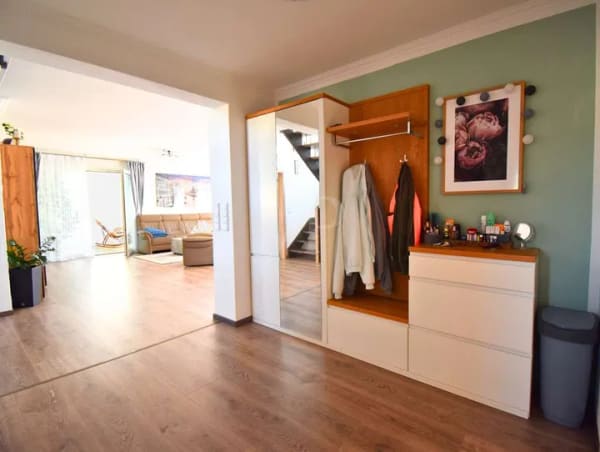 Immobilie in Scheinfeld - Moderne Familienresidenz in Scheinfeld – Zeitloses Wohnen im Grünen - Bild 4