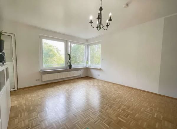 Immobilie in Laatzen - Viel Platz, viele Möglichkeiten - vermietete 5-Zimmer-Wohnung mit 2 Balkonen in Laatzen! - Bild 3