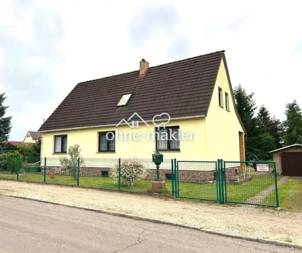 Immobilie in Schwarzheide - 160 m² Wohnfläche, 879 m² Grundstück: Viel Platz für Familie, Arbeit und eigene Ideen - Bild 1