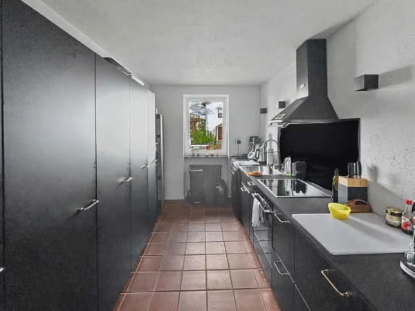Immobilie in Auerbach in der Oberpfalz - Großzügiges Einfamilienhaus mit Einliegerwohnung, Pool und moderner Energietechnik in Auerbach - Bild 4