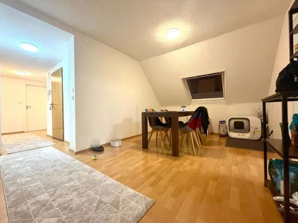 Immobilie in Kirchheim unter Teck - Helle Dachgeschosswohnung aus 2 Einheiten – vielseitig nutzbar - Bild 0