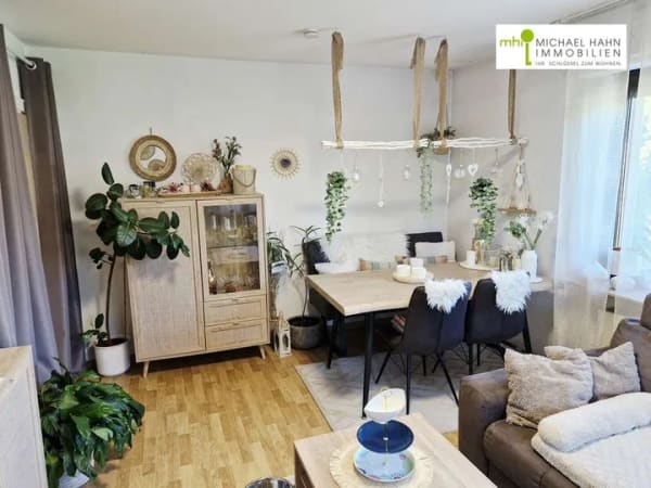 Immobilie in Much - Much Wellerscheid: Zweifamilienhaus mit Garage und Carport - Bild 2