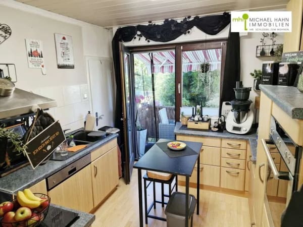 Immobilie in Much - Much Wellerscheid: Zweifamilienhaus mit Garage und Carport - Bild 3