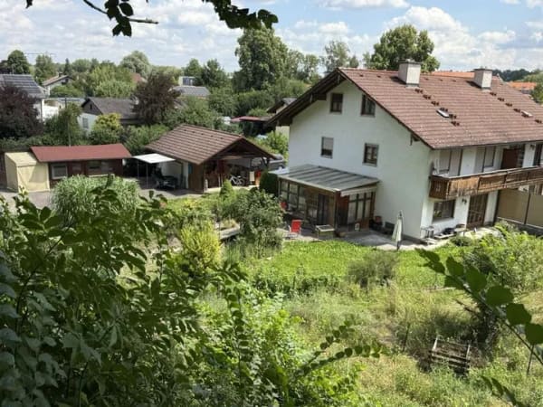 Immobilie in Kraiburg - Gelegenheit-Doppelhaushälfte mit 2.177 qm Parkgrundstück - Bild 1