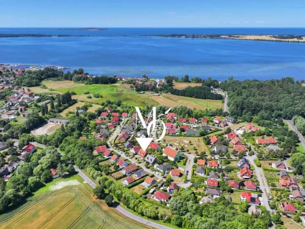 Immobilie in Wiek - DHH in Wiek auf Rügen // 10 Gehminuten zum Strand // Sauna // Feriendomizil mit Vermietungspotenzial - Bild 1