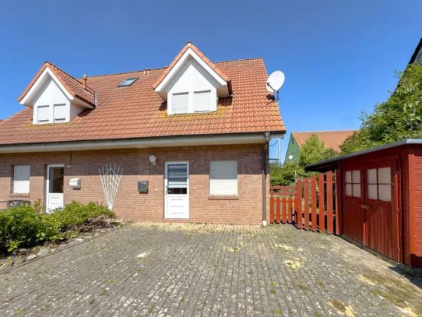 Immobilie in Wiek - DHH in Wiek auf Rügen // 10 Gehminuten zum Strand // Sauna // Feriendomizil mit Vermietungspotenzial - Bild 4