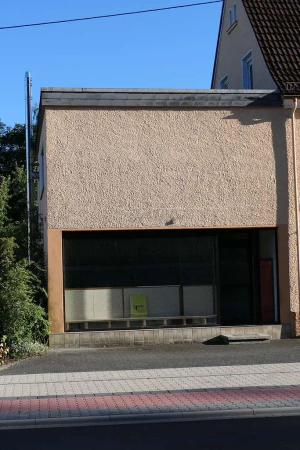 Immobilie in Hilchenbach - Doppelhaushälfte für die Großfamilie mit Ladenlokal - Bild 2