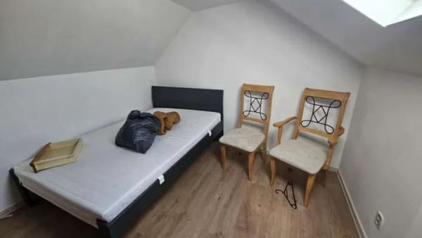 Immobilie in Gimbsheim - Für die große Familie oder 2 Generationen - 2 Häuser - 1 Grundstück - 1 Preis in Gimbsheim - Bild 4
