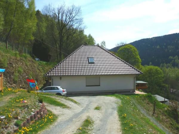 Immobilie in Klingenthal - Schnäppchen nach Rohrbruch - gemütliches Zweifamilienhaus mit Fernblick in Klingenthal - Bild 2
