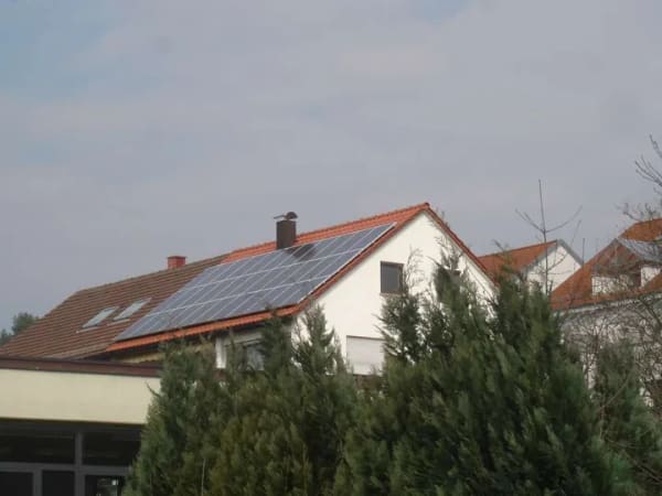 Immobilie in Altbach - 5,5 Zimmer ETW in Altbach mit Balkon und ausbaubarem Dachgeschoss - Bild 0