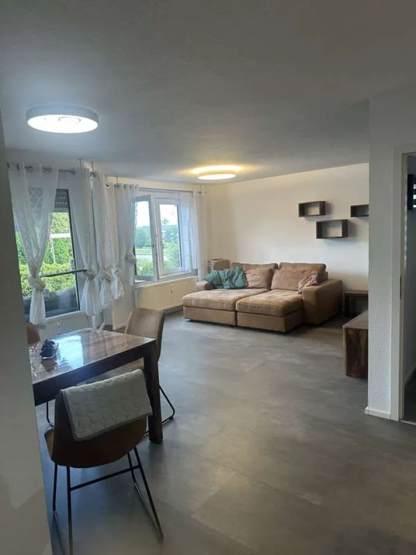 Immobilie in Adelberg - Moderne 3-Zimmer-Eigentumswohnung mit großer Sonnenterrasse, Tiefgaragen- und Außenstellplatz - Bild 4