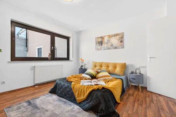 Immobilie in Gerstetten - FAMILIENFREUNDLICH – Großzügiges Haus mit mehreren Wohnbereichen, Kamin und Garagen in Gerstetten - Bild 4