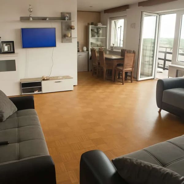 Immobilie in Wesel - Eigentumswohnung mit Aufzug und Tiefgaragenstellplatz inklusive Gemeinschaftspool und Sauna in Wesel - Bild 0