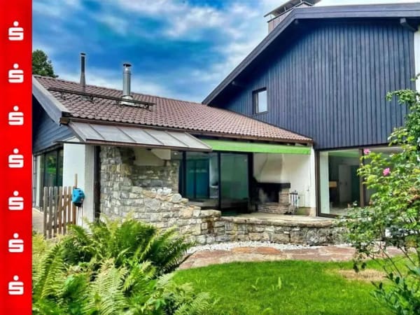 Immobilie in Wackersberg - Exklusive Architektenvilla in Arzbach - Wohnkultur mit Geschichte - Bild 0