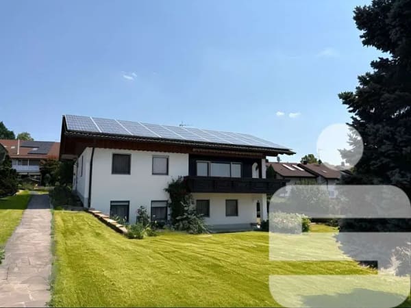 Immobilie in Rotthalmünster - Haus mit viel Platz in Rotthalmünster - Bild 0