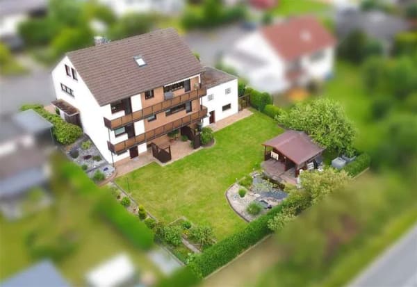 Immobilie in Fuldabrück - 2-3 Familienhaus mit ausgebautem DG und Hobbykeller in Fuldabrück Dörnhagen - Bild 2