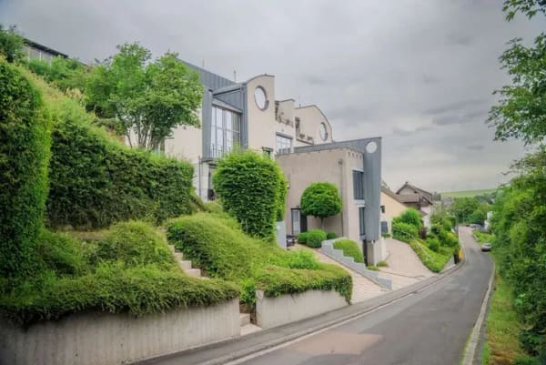 Immobilie in Hahnstätten - Einzigartiges Architektenhaus mit Wellnessbereich, Weitblick und optionalem Bürotrakt in Hahnstätten - Bild 0