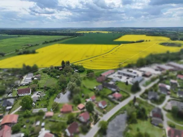 Immobilie in Groß Nemerow - Vollvermietetes Mehrfamilienhaus, Garagen- und Gartenkomplex in ruhiger beliebter Wohnlage - Bild 3