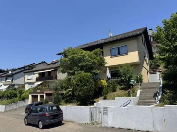 Immobilie in Ispringen - Ispringen - beste Wohnlage! Hochwertiges 3-Fam.-Haus für die Großfamilie oder zur Kapitalanlage! - Bild 0