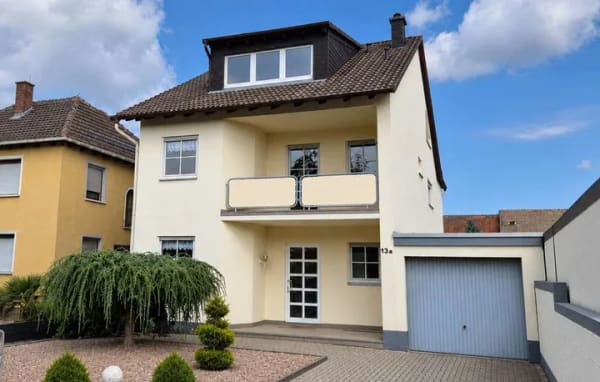 Immobilie in Dudenhofen - Außergewöhnliches Architektenhaus mit viel Platz für die ganze Familie - Bild 0