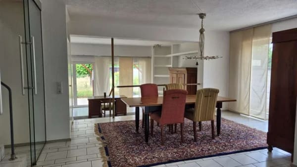 Immobilie in Dudenhofen - Außergewöhnliches Architektenhaus mit viel Platz für die ganze Familie - Bild 3