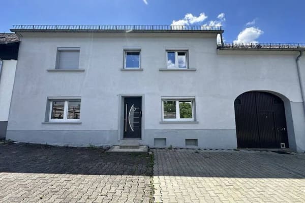 Immobilie in Hermeskeil - Einfamilienhaus in Hermeskeil  - Viel Platz für Ihre Wohnträume - Bild 0