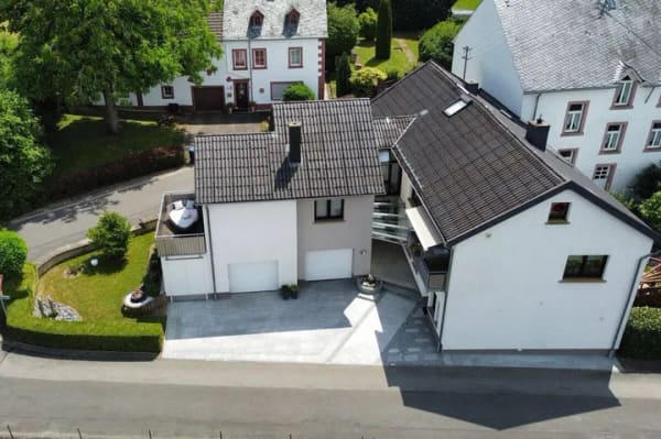 Immobilie in Heidenburg - Großzügig - Modern - Neuwertig Vielseitiges Einfamilienhaus in Heidenburg - Bild 0