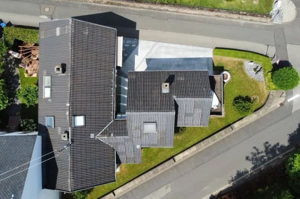 Immobilie in Heidenburg - Großzügig - Modern - Neuwertig Vielseitiges Einfamilienhaus in Heidenburg - Bild 1