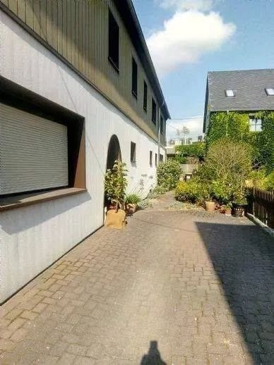 Immobilie in Geringswalde - +++FREI+++EINFAMILIENHAUS MIT EINLIEGERWOHNUNG+++GEPFLEGTER UND GROSSER GARTEN+++ - Bild 0