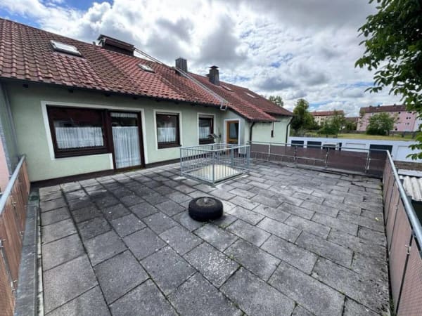 Immobilie in Ansbach - Attraktives Wohn- und Geschäftshaus in bester Wohnlage von Ansbach mit vielseitigen Perspektiven - Bild 1