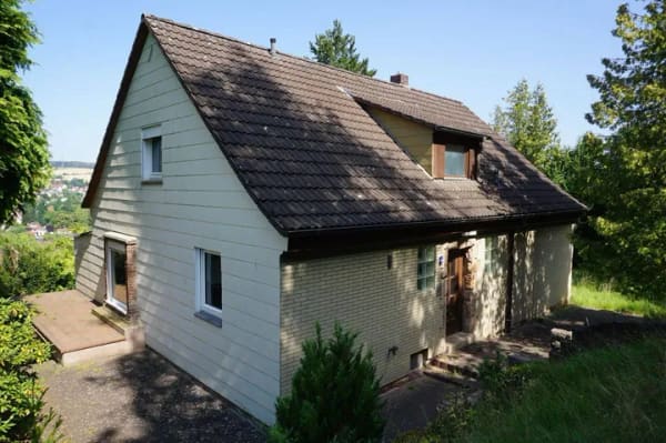 Immobilie in Melsungen - Einfamilienhaus mit großem Grundstück und unverbaubaren Blick. Keine Käuferprovision! - Bild 3